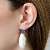 DECO MAXI BAGUETTE PERLA BIWA TOPAZ EARRINGS