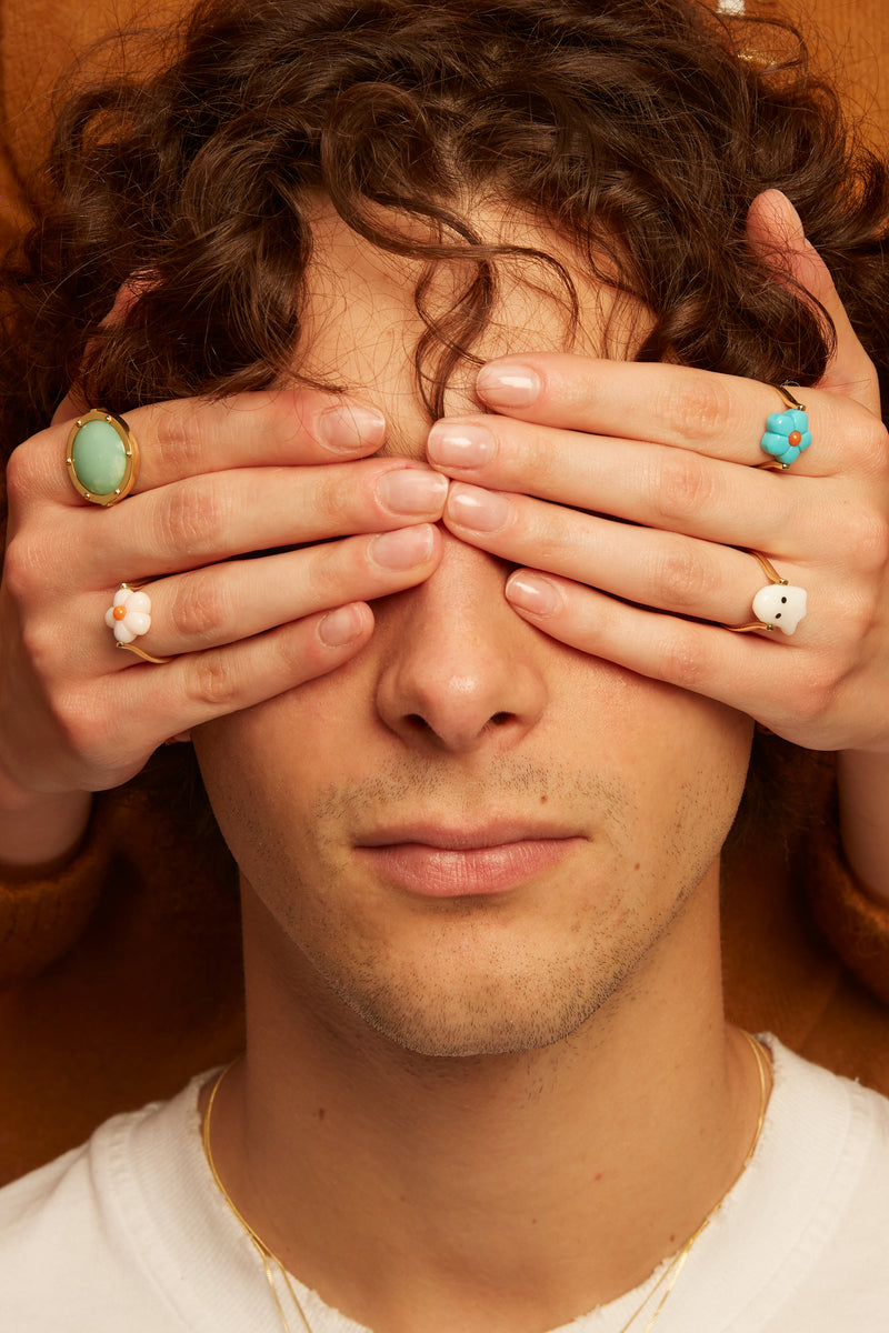 aliita-hands-rings-gold-