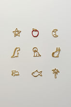 Load image into Gallery viewer, ESTRELLA ESMERALDA CHARM
