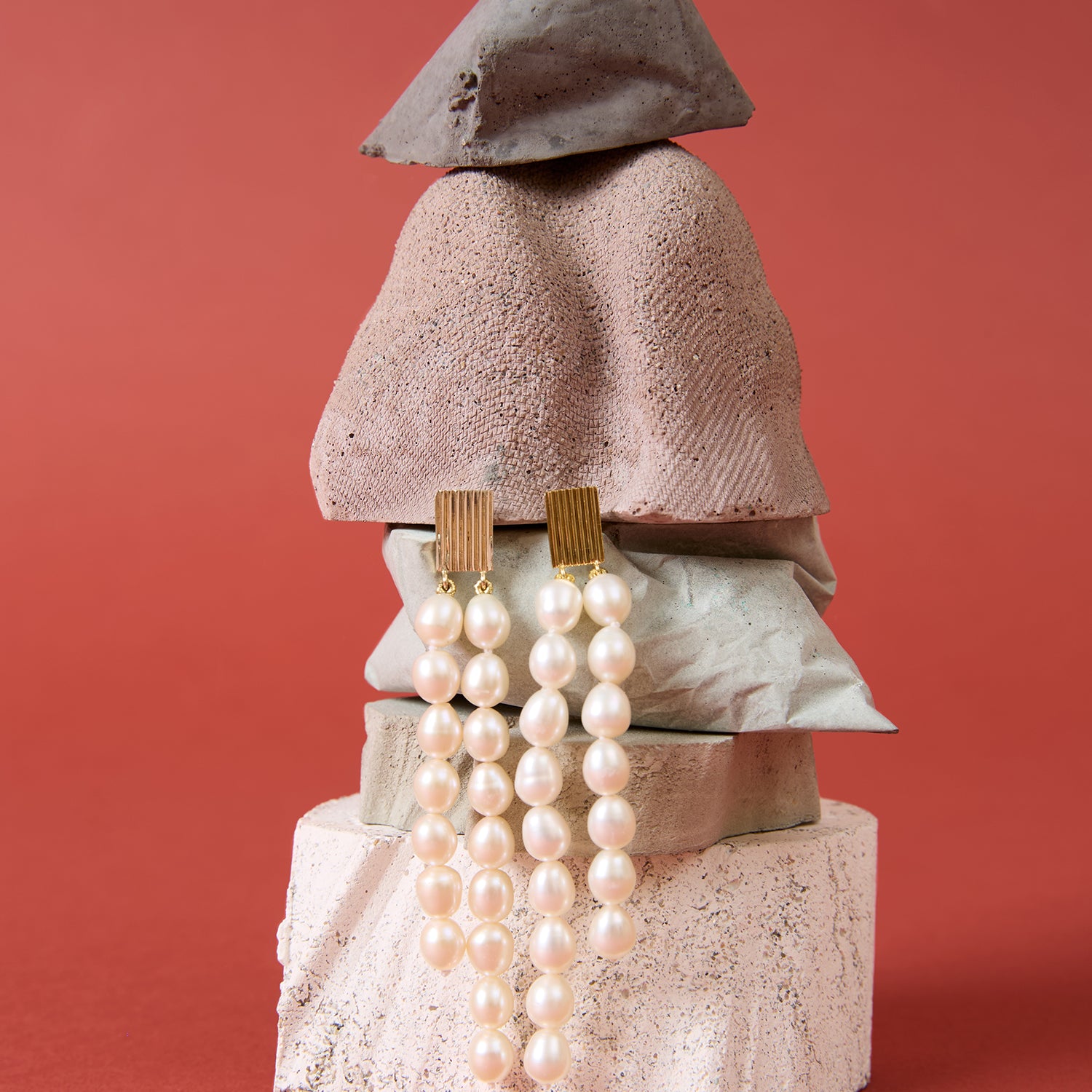 BARRA PERLA OVAL EARRINGS