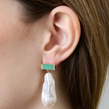DECO MAXI BAGUETTE PERLA BIWA CHRYSOPRASE EARRINGS