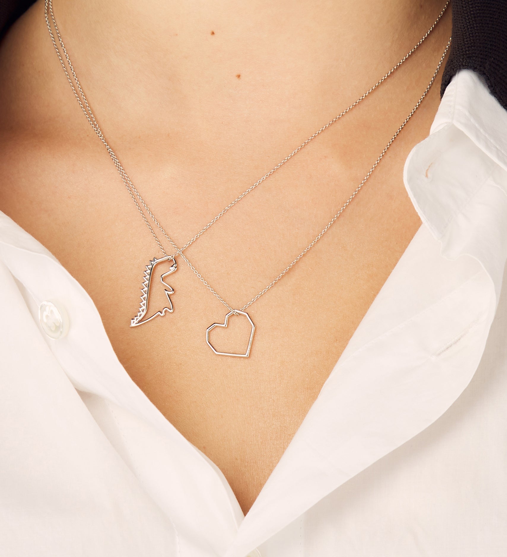 DINO SILVER NECKLACE
