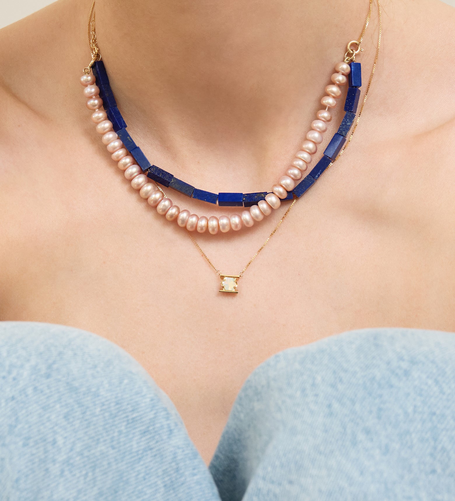 EXAGONAL OPAL NECKLACE