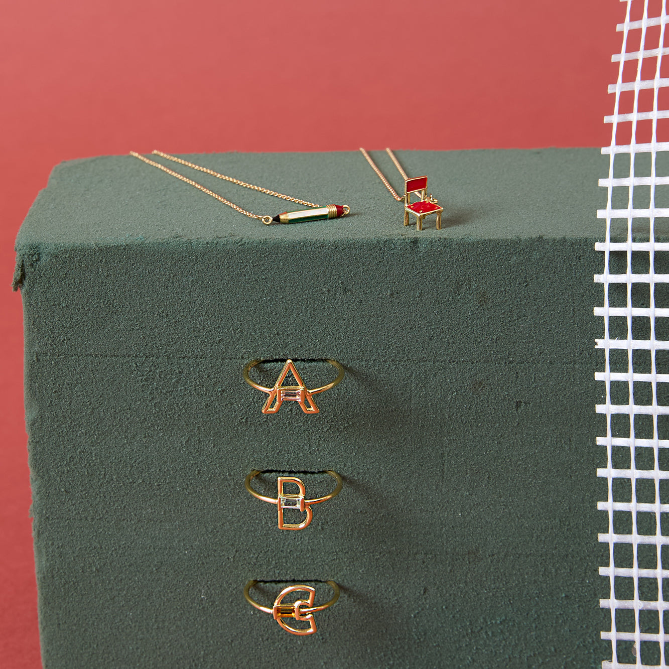 LETRA A TORMALINA ANELLO