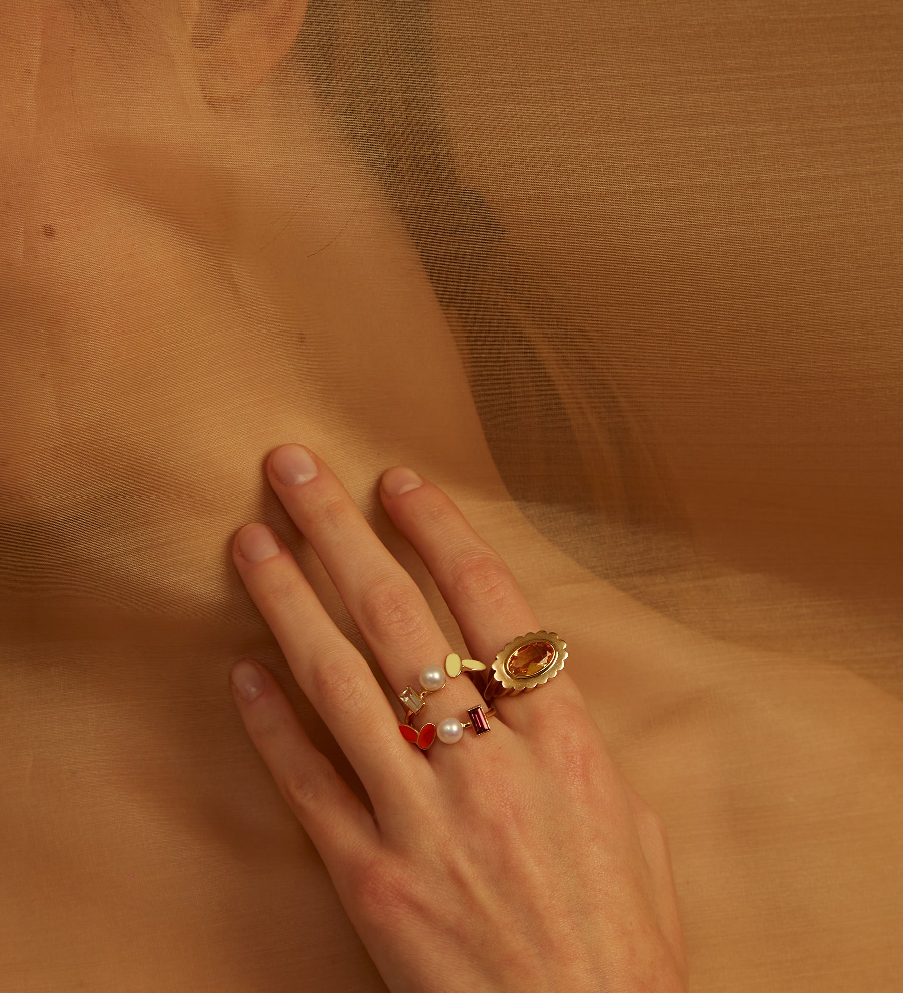 PETALOS FLOR RHODONITE RING