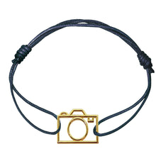 Carica l&#39;immagine nel visualizzatore di Gallery, Midnight blue cord bracelet with small camera shaped pendant
