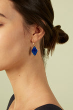 Load image into Gallery viewer, ROMBO LAPIS LAZULI EARRING CIRCLE
