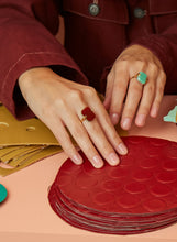 Load image into Gallery viewer, DECO SANDWICH CHRYSOPRASE + CARNELIAN RING
