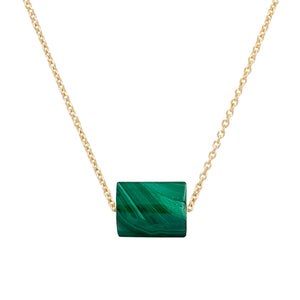Gold chain necklae with a cylinder cut malachite stone