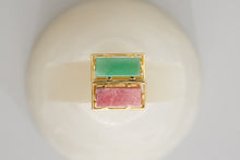 Carica l&#39;immagine nel visualizzatore di Gallery, Gold square rings with crisopas and rhodonite stones
