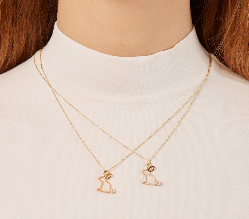 CONEJITO PERLA ENAMEL WHITE NECKLACE